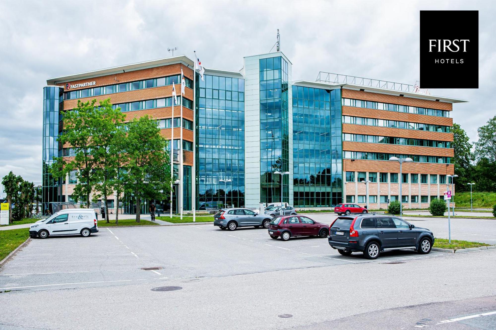 First Hotel Stockholm North Upplands-Väsby Exterior foto